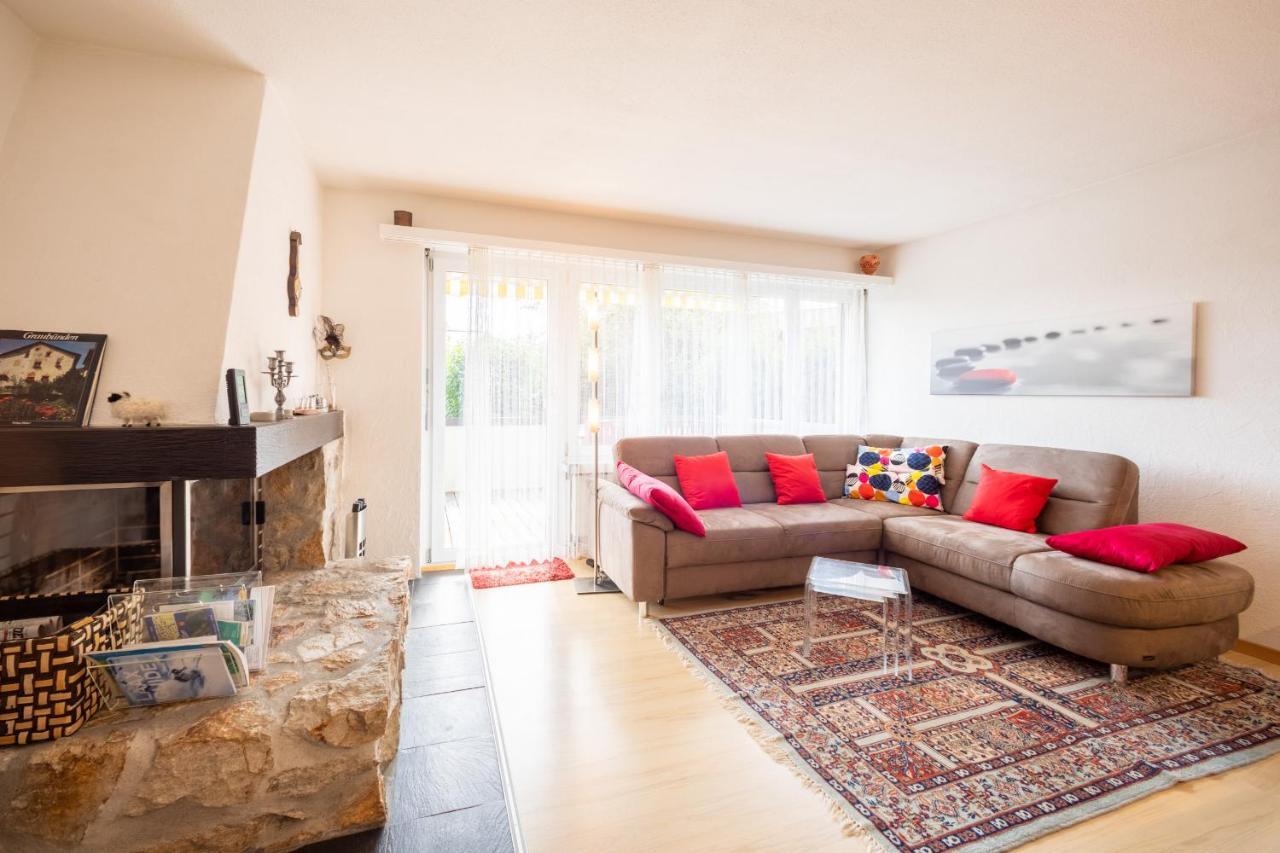 Cruscheida Apartment ฟลิมส์ ภายนอก รูปภาพ